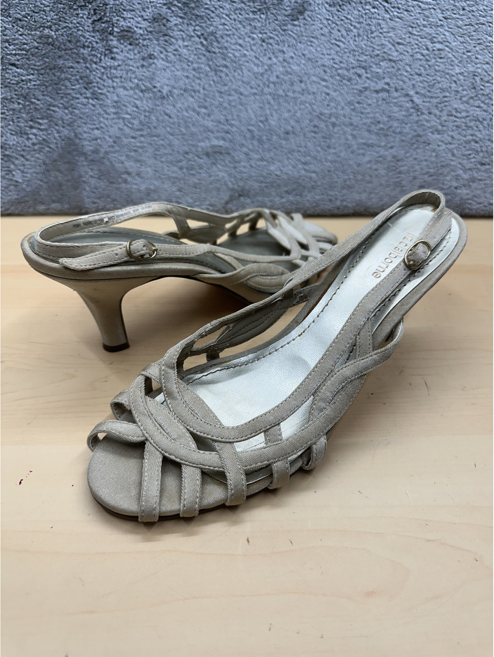 Liz Claiborne Beige Suede Slingback Heels Classic Strappy Mid Heel Sandal